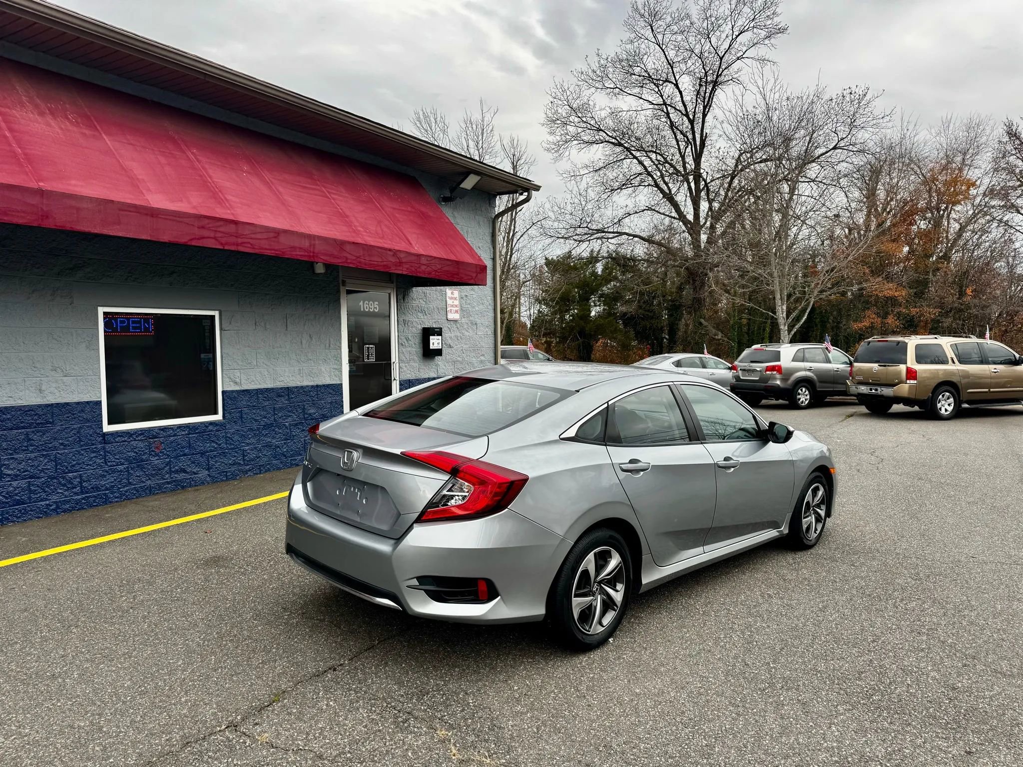 Used 2019 Honda Civic LX image 6