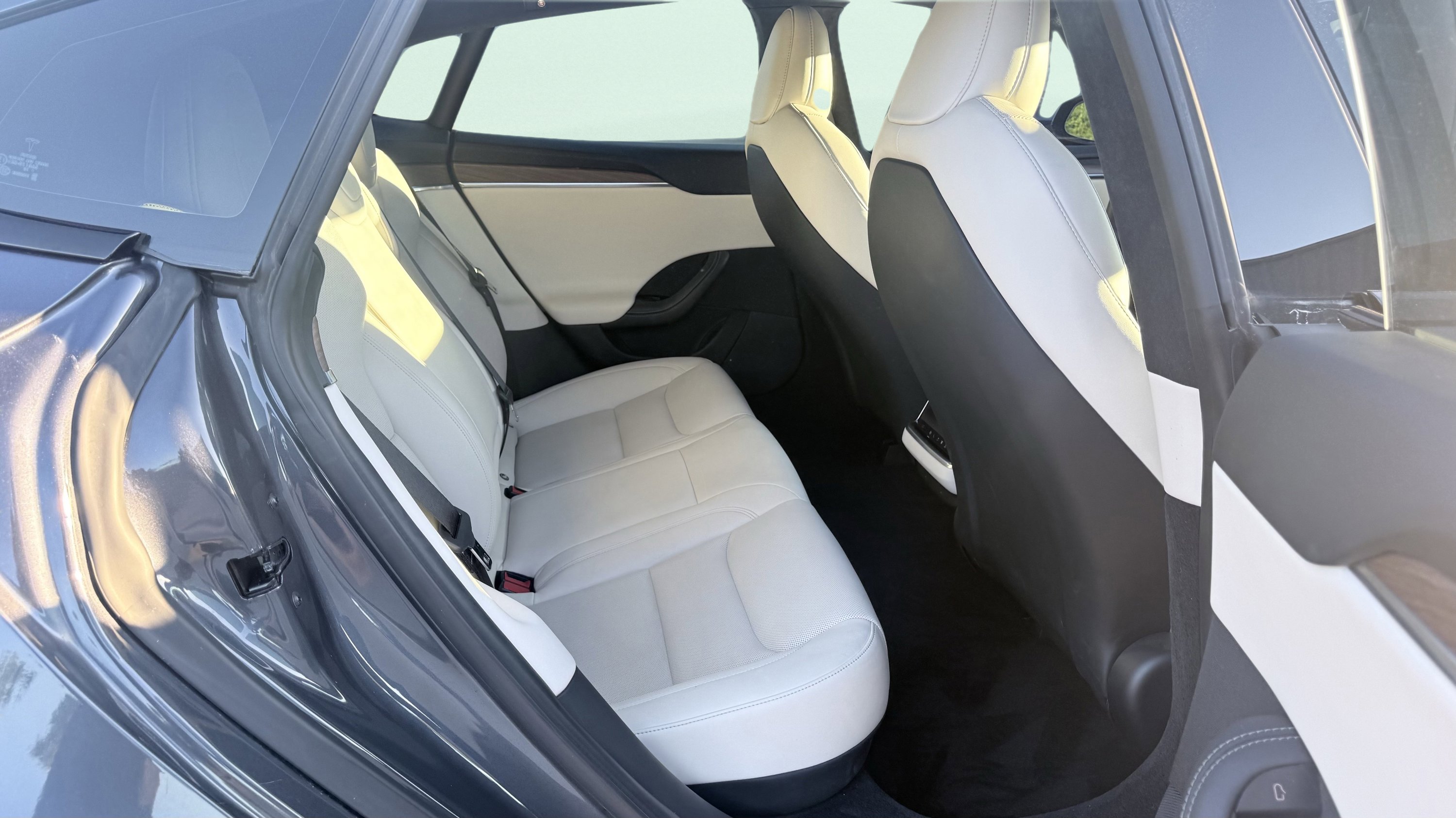 Used 2023 Tesla Model S image 36