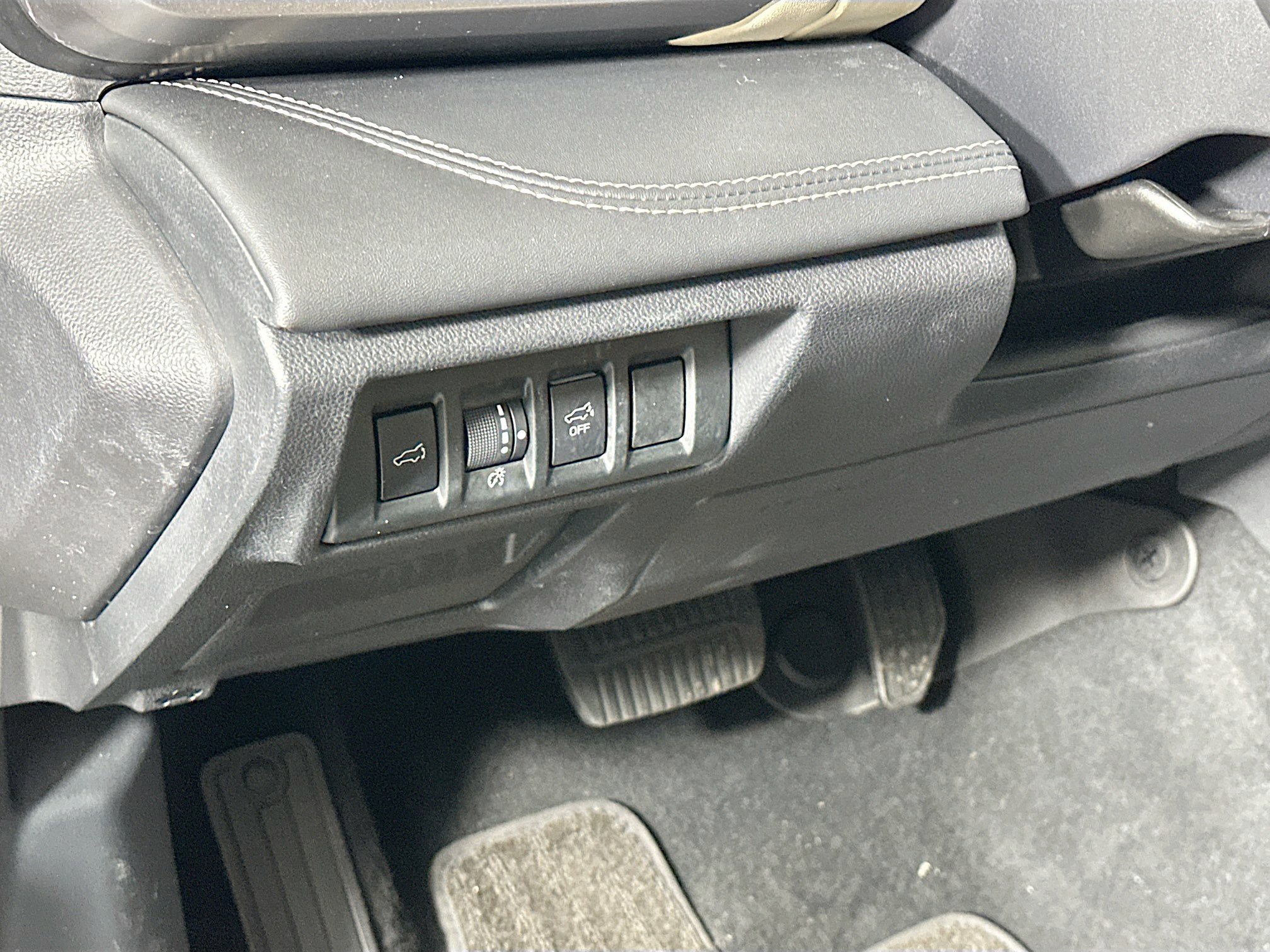 Used 2022 Subaru Outback Limited AWD/4WD image 17