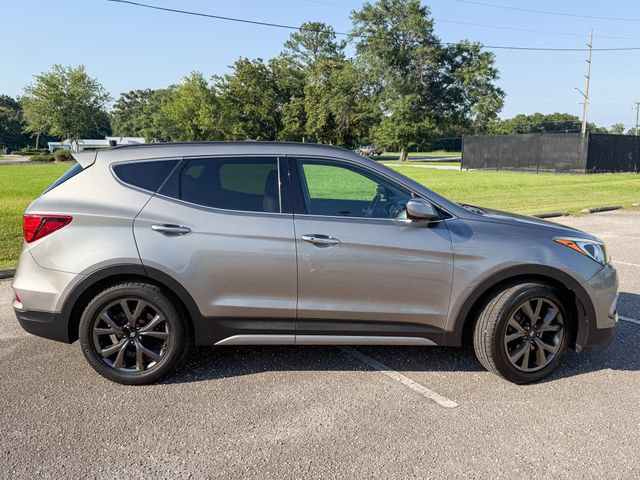 Used 2017 Hyundai Santa Fe Sport w/ 2.0T Ultimate Tech Package 05 AWD/4WD image 3