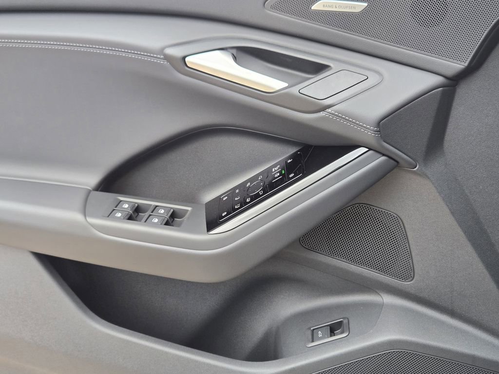 New 2027 Audi Q6 e-tron Premium Plus AWD/4WD image 28