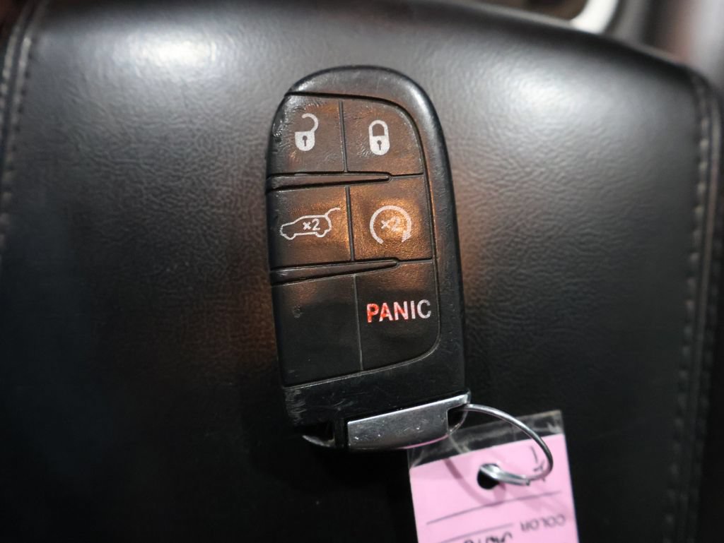 Used 2018 Jeep Grand Cherokee Altitude AWD/4WD image 25