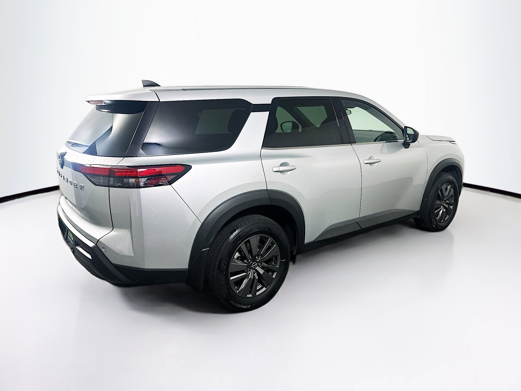 Used 2024 Nissan Pathfinder S image 9