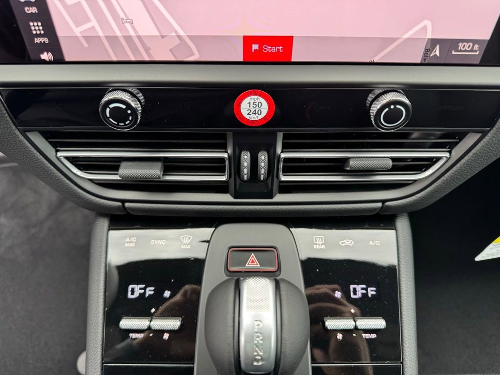 Used 2024 Porsche Macan image 26