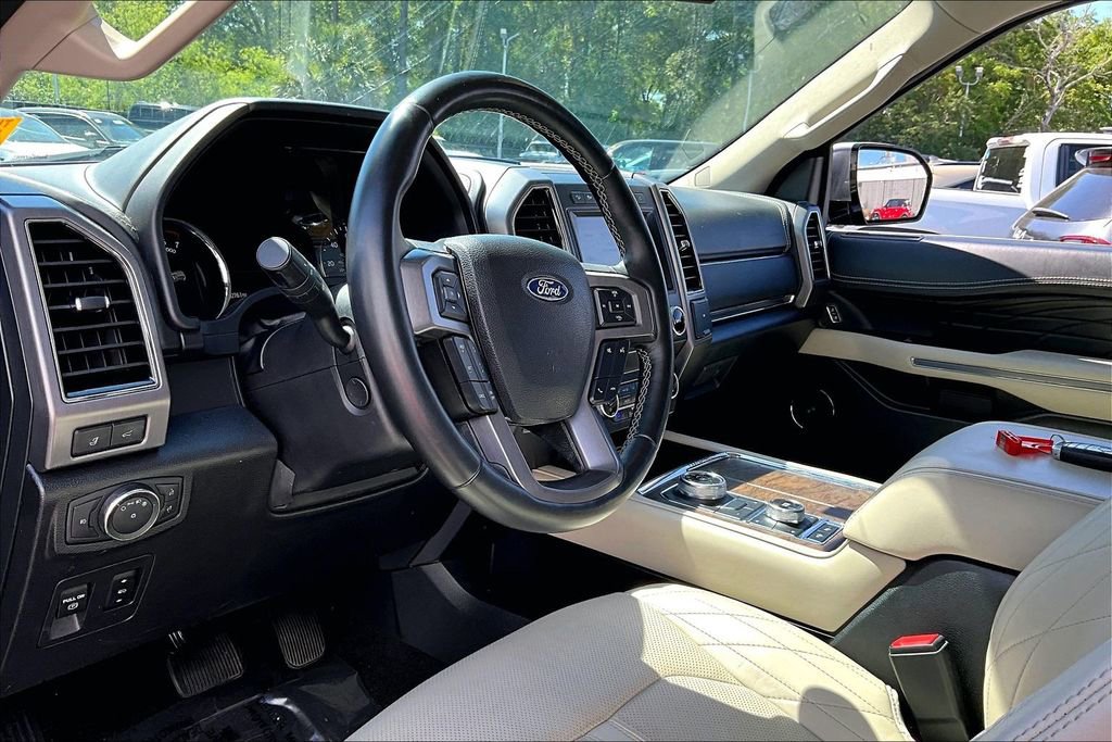 Used 2020 Ford Expedition Platinum AWD/4WD image 17