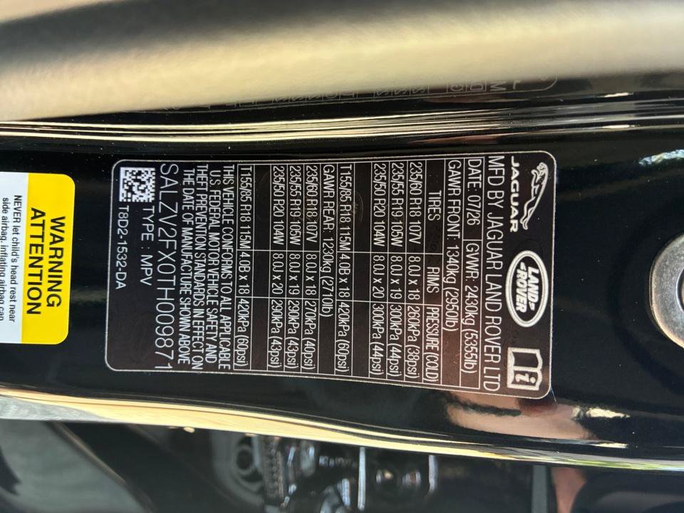 New 2026 Land Rover Range Rover Evoque Hoxton AWD/4WD image 35