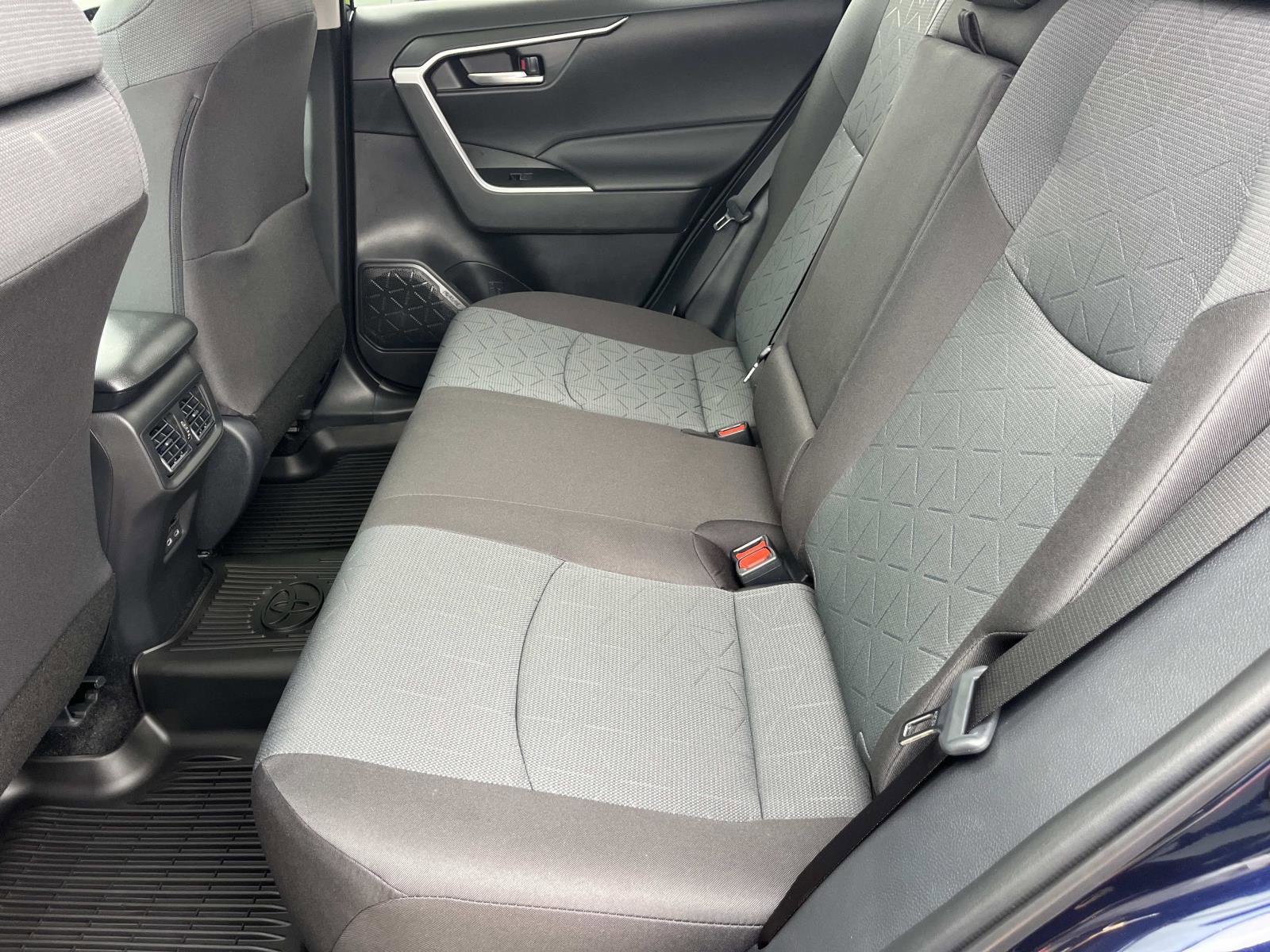 New 2025 Toyota RAV4 XLE w/ Convenience Package image 12