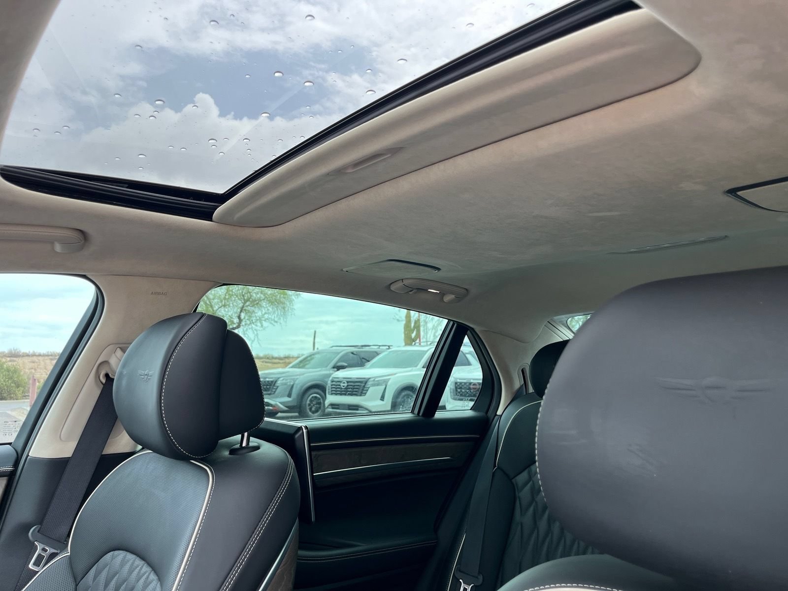 Used 2022 Genesis G90 5.0 Ultimate RWD image 28