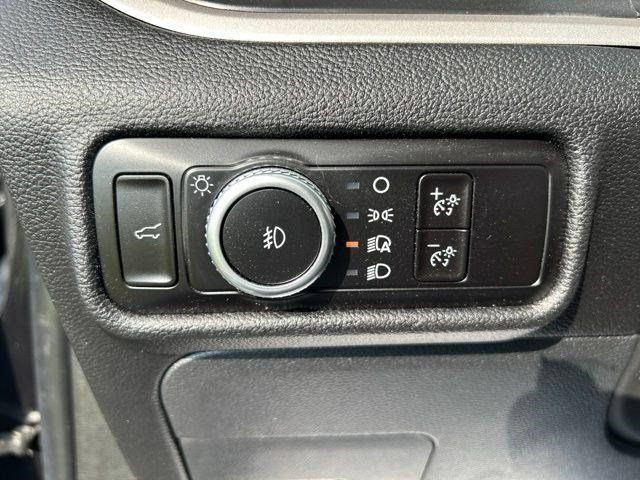 Used 2023 Ford Explorer XLT w/ Equipment Group 202A AWD/4WD image 19