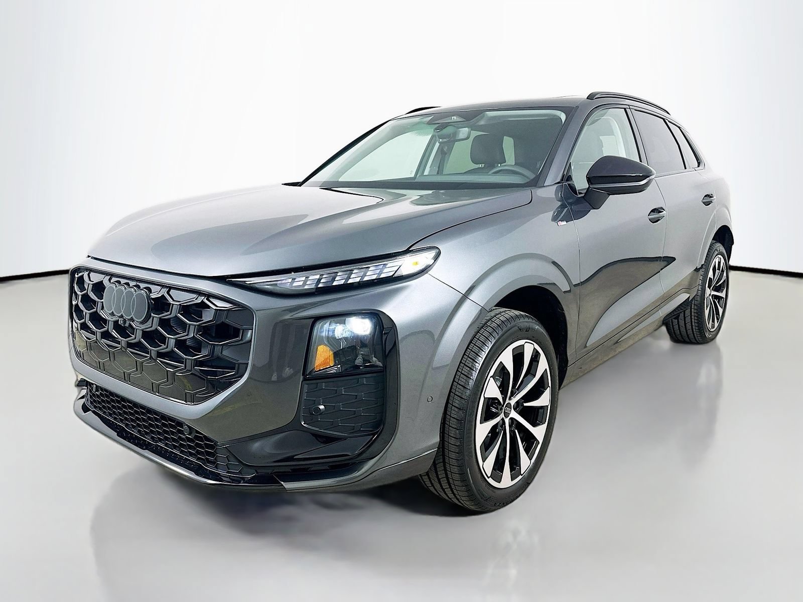 New 2026 Audi Q3 quattro 2.0T