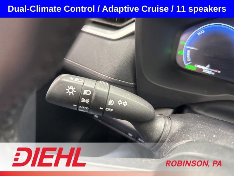 Used 2025 Toyota RAV4 Limited AWD/4WD image 23