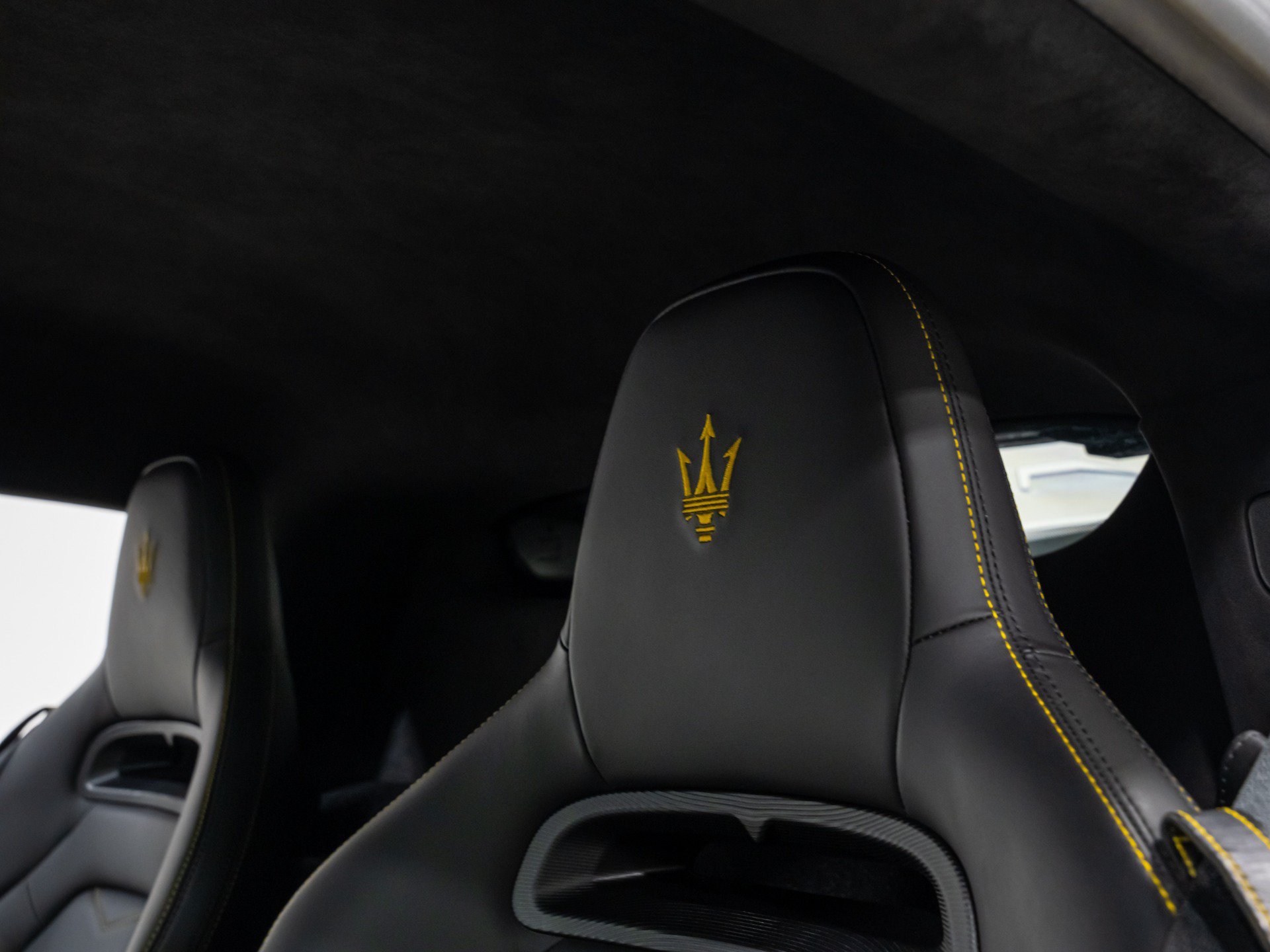 Used 2022 Maserati MC20 Coupe RWD image 43