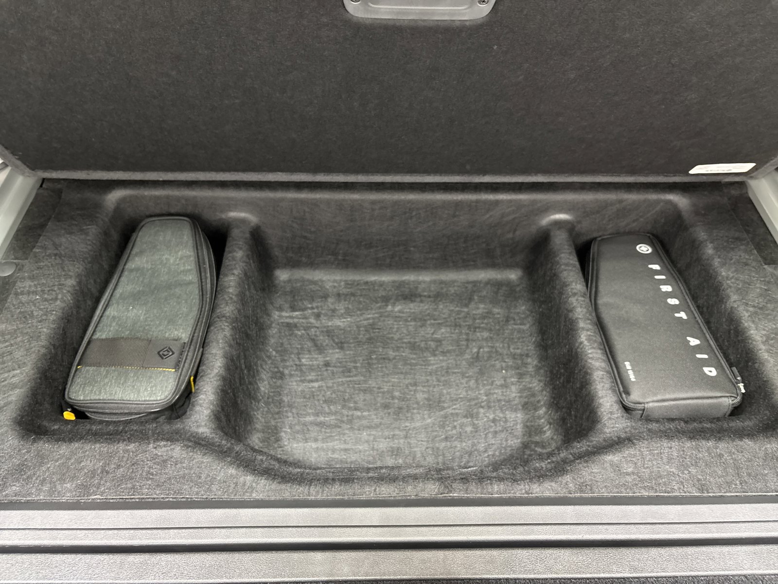 Used 2024 Rivian R1S Adventure image 26