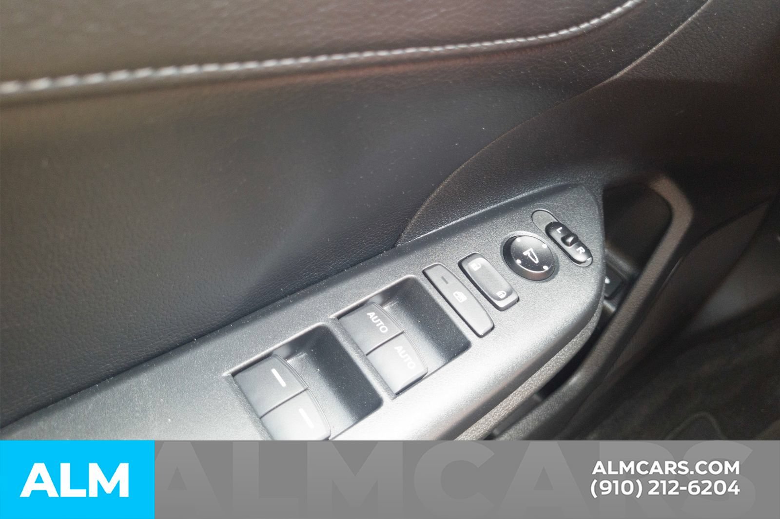Used 2017 Honda Civic Touring image 18