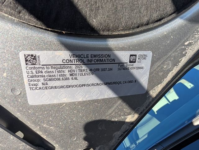 Used 2025 GMC Sierra 3500 AT4 w/ AT4 Premium Plus Package image 4