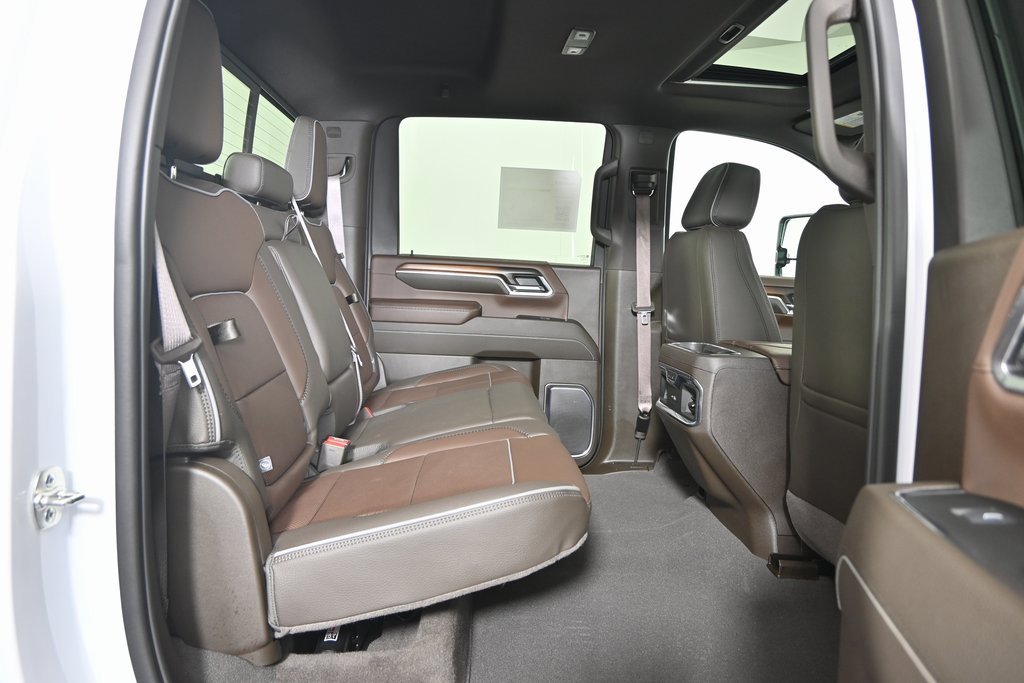 Used 2025 GMC Sierra 3500 Denali w/ Denali Reserve Package image 16