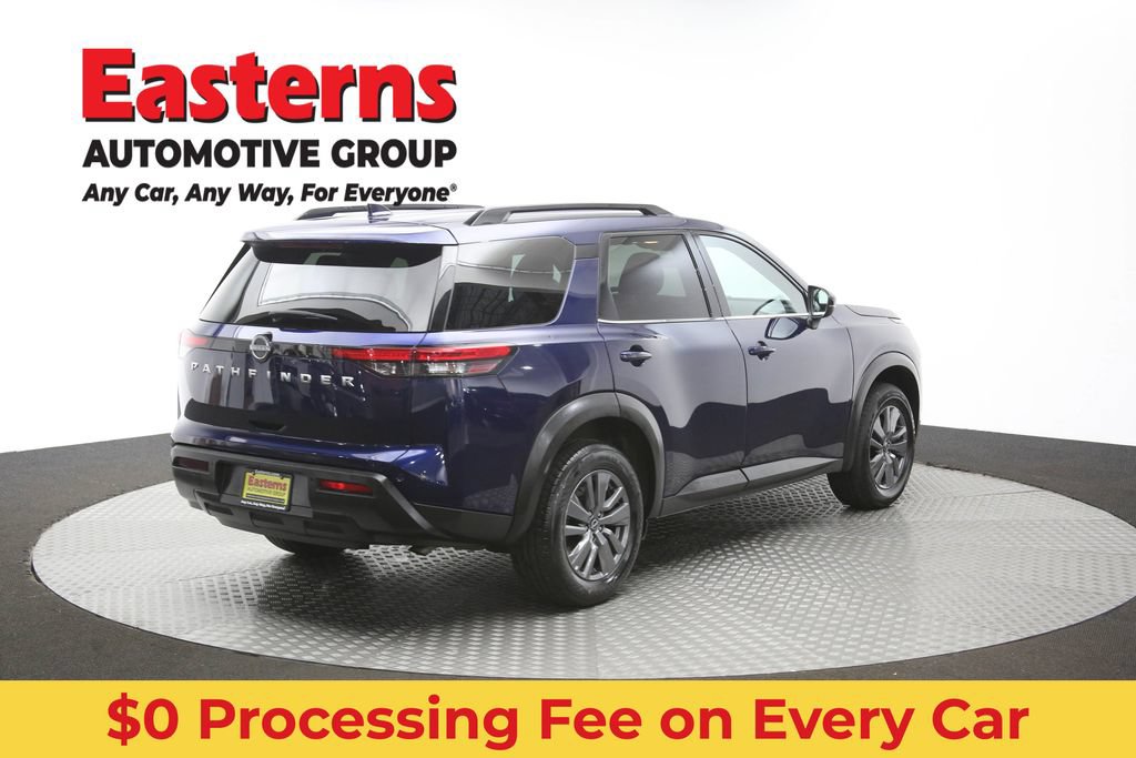 Used 2025 Nissan Pathfinder SV FWD image 40