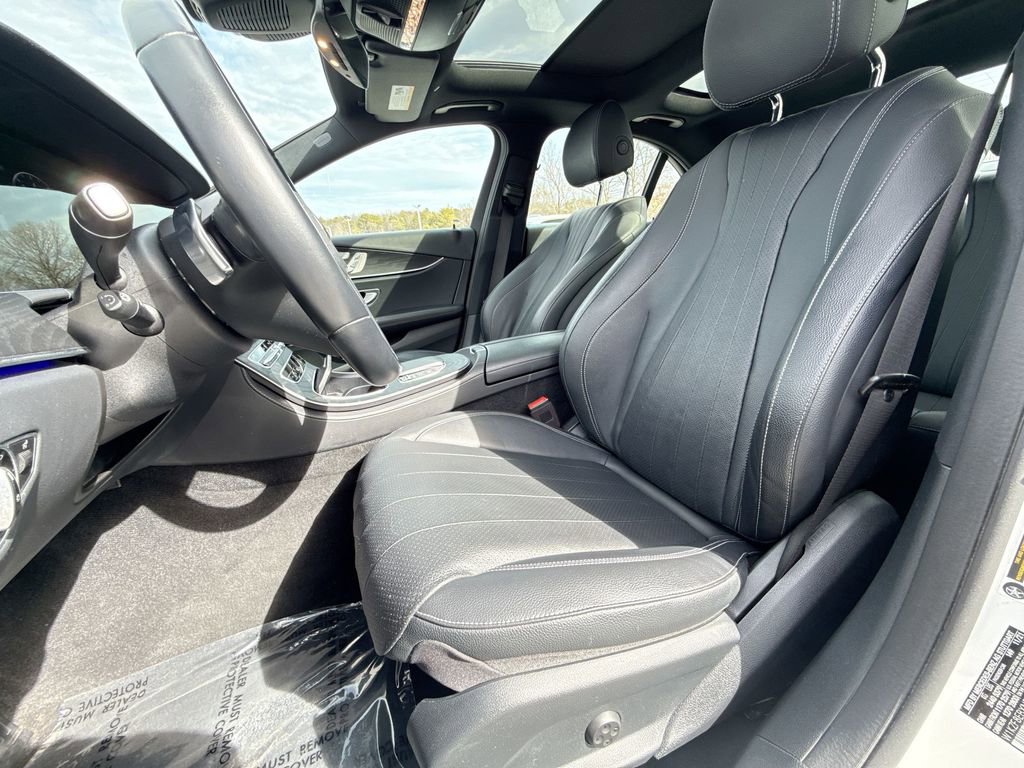 Used 2022 Mercedes-Benz E 350 4MATIC Sedan w/ Driver Assistance Package image 13
