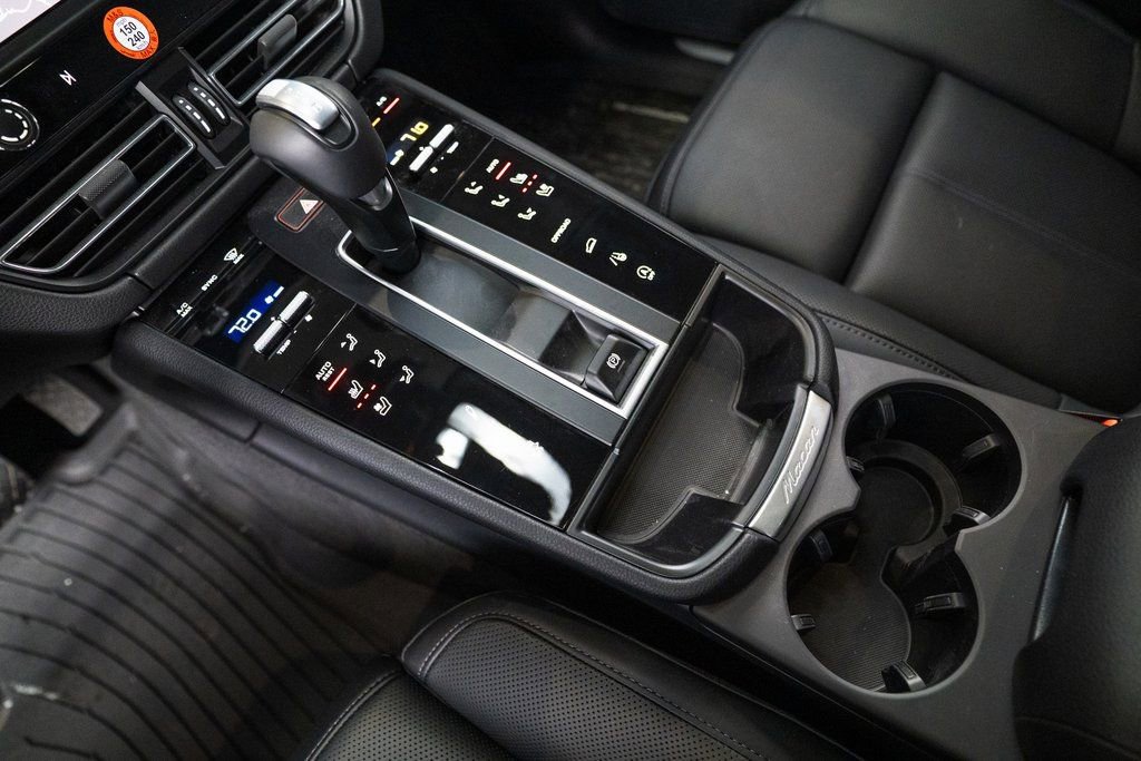 New 2026 Porsche Macan S AWD/4WD image 24