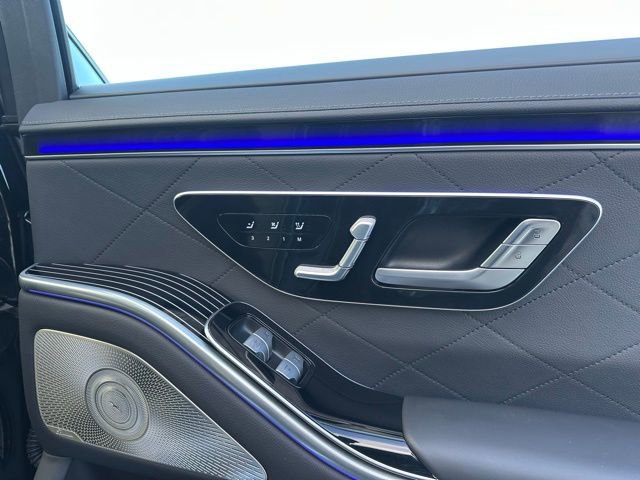 Used 2025 Mercedes-Benz S 580 4MATIC Sedan image 21