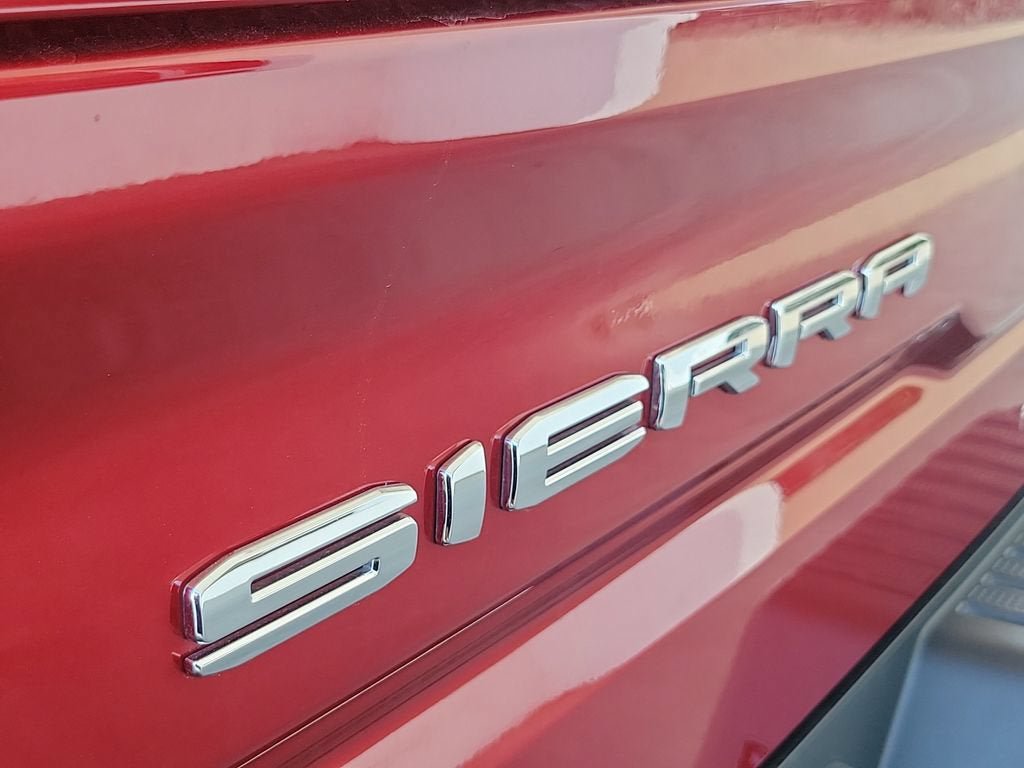 Used 2023 GMC Sierra 1500 AT4 w/ AT4 Premium Package AWD/4WD image 7
