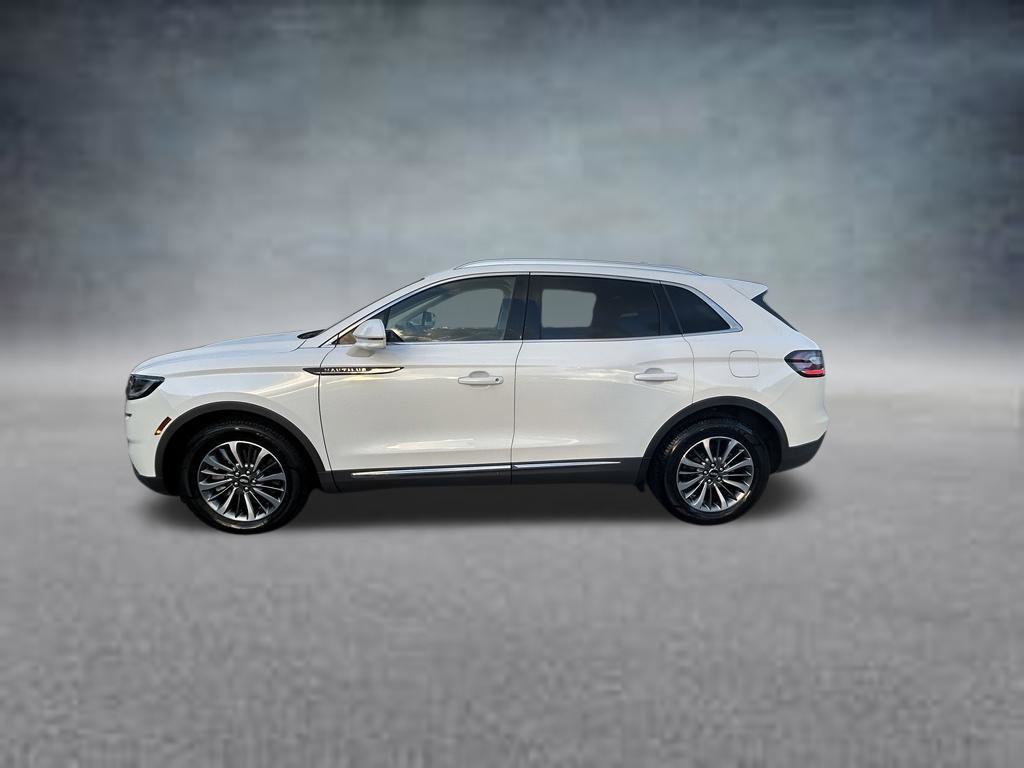 Used 2023 Lincoln Nautilus FWD w/ Premium Package image 8