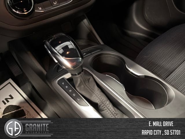 Used 2025 Buick Envista Preferred w/ Convenience I Package image 23