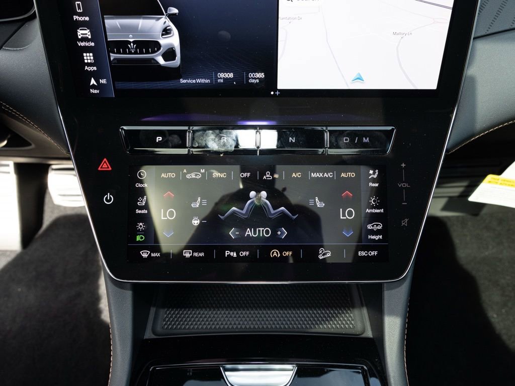 New 2026 Maserati Grecale Modena image 36