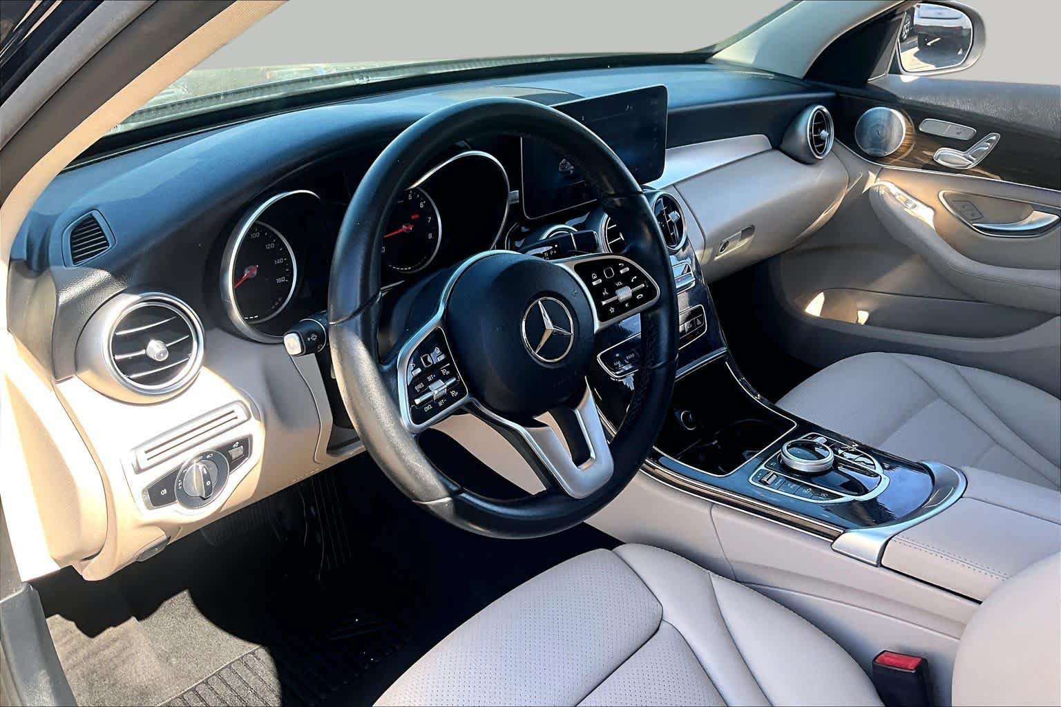 Used 2020 Mercedes-Benz C 300 Sedan image 18