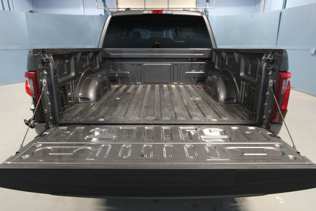 Used 2025 Ford F150 XL w/ Equipment Group 104A Hybrid AWD/4WD image 35