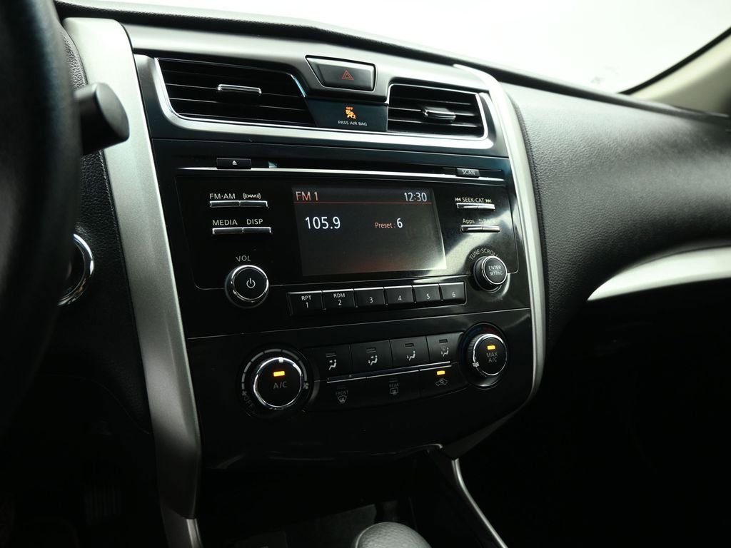 Used 2015 Nissan Altima 2.5 S w/ Power Driver Seat Package image 14