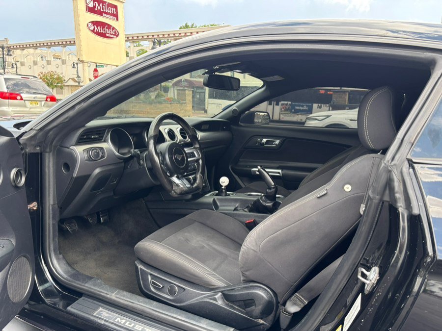 Used 2019 Ford Mustang GT w/ Equipment Group 301A RWD image 17