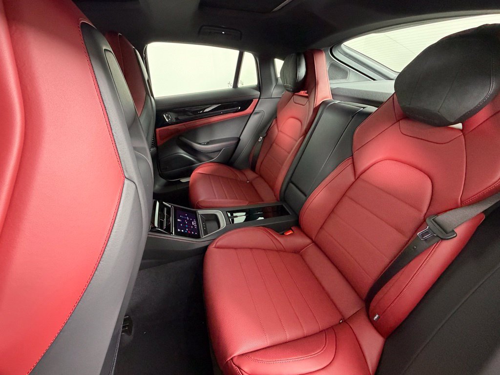 New 2026 Porsche Panamera RWD image 40