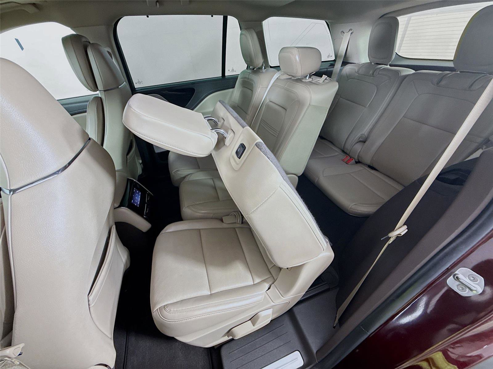 Used 2021 Lincoln Aviator Reserve w/ Equipment Group 202A image 21