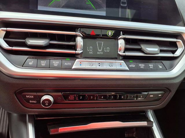 Used 2022 BMW 330i xDrive Sedan w/ Premium Package 2 image 17