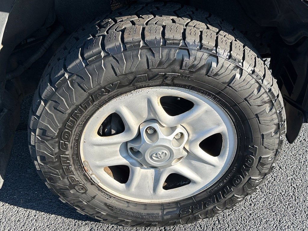 Used 2014 Toyota Tundra SR5 AWD/4WD image 31