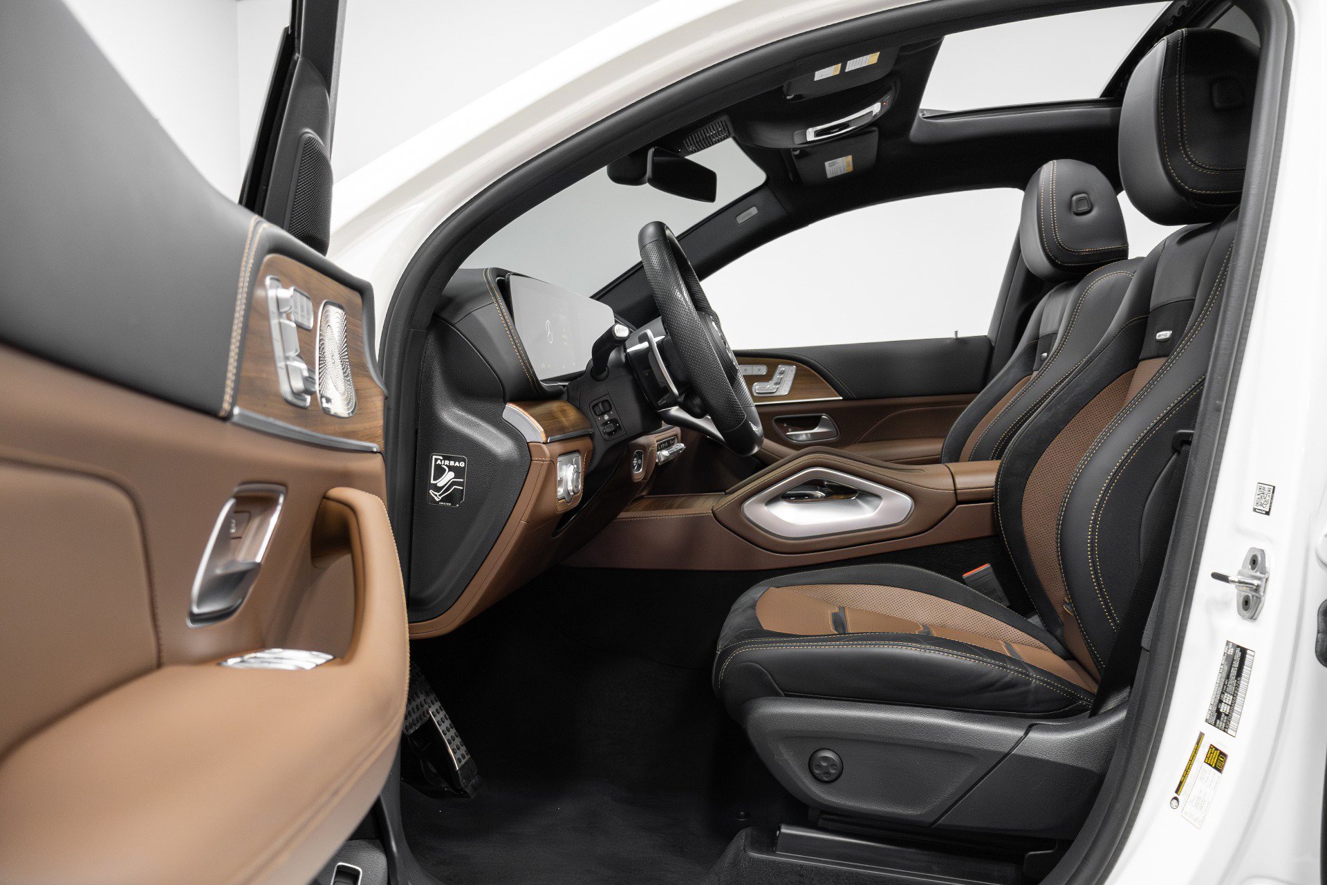 Used 2024 Mercedes-Benz GLE 53 AMG 4MATIC Coupe image 5