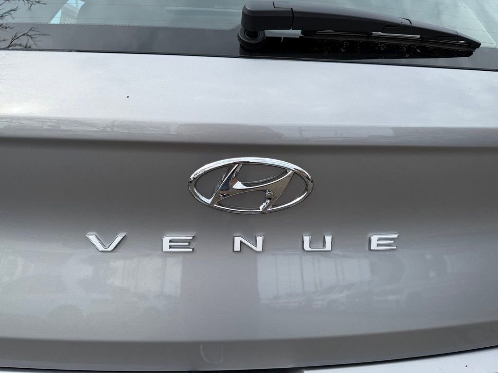 New 2026 Hyundai Venue SEL FWD image 10