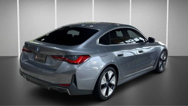 Used 2023 BMW i4 eDrive35 w/ Premium Package image 4