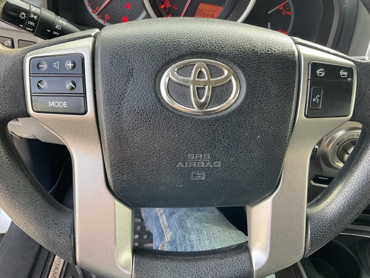 Used 2013 Toyota 4Runner SR5 image 27