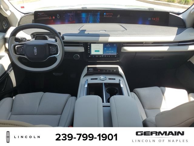 New 2026 Lincoln Navigator L Reserve AWD/4WD image 17