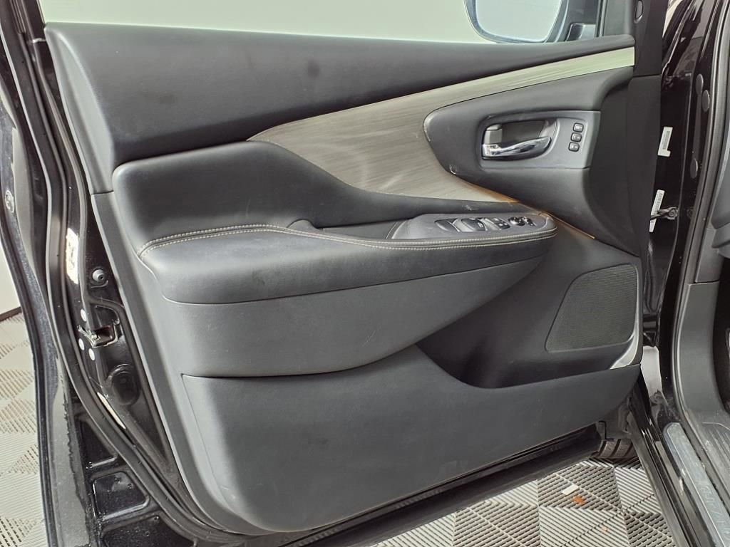 Used 2018 Nissan Murano SL AWD/4WD image 23