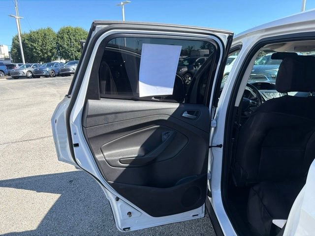 Used 2016 Ford Escape SE w/ SE Cold Weather Package AWD/4WD image 22