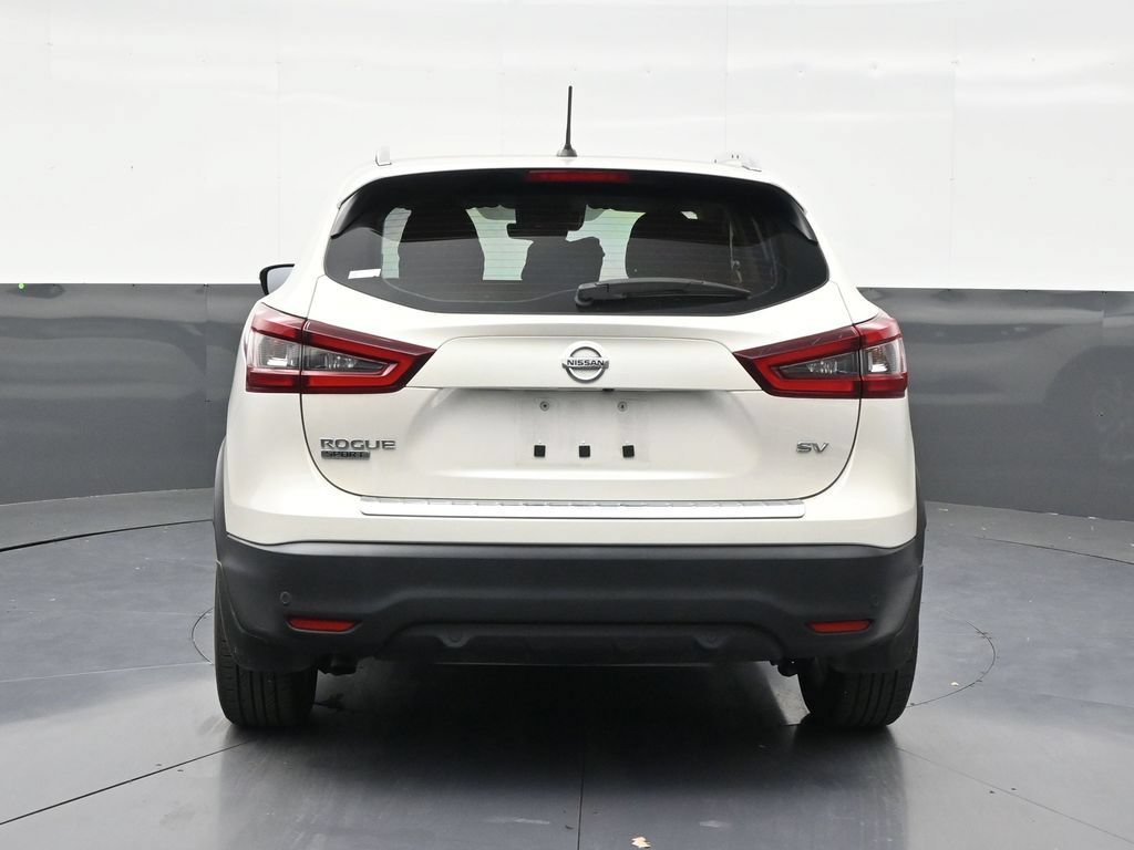 Used 2022 Nissan Rogue Sport SV FWD image 4