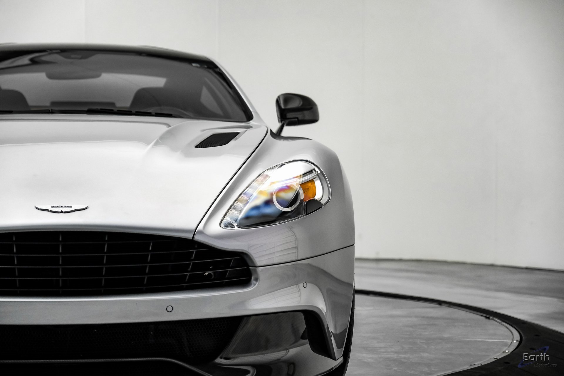 Used 2014 Aston Martin Vanquish Coupe image 19