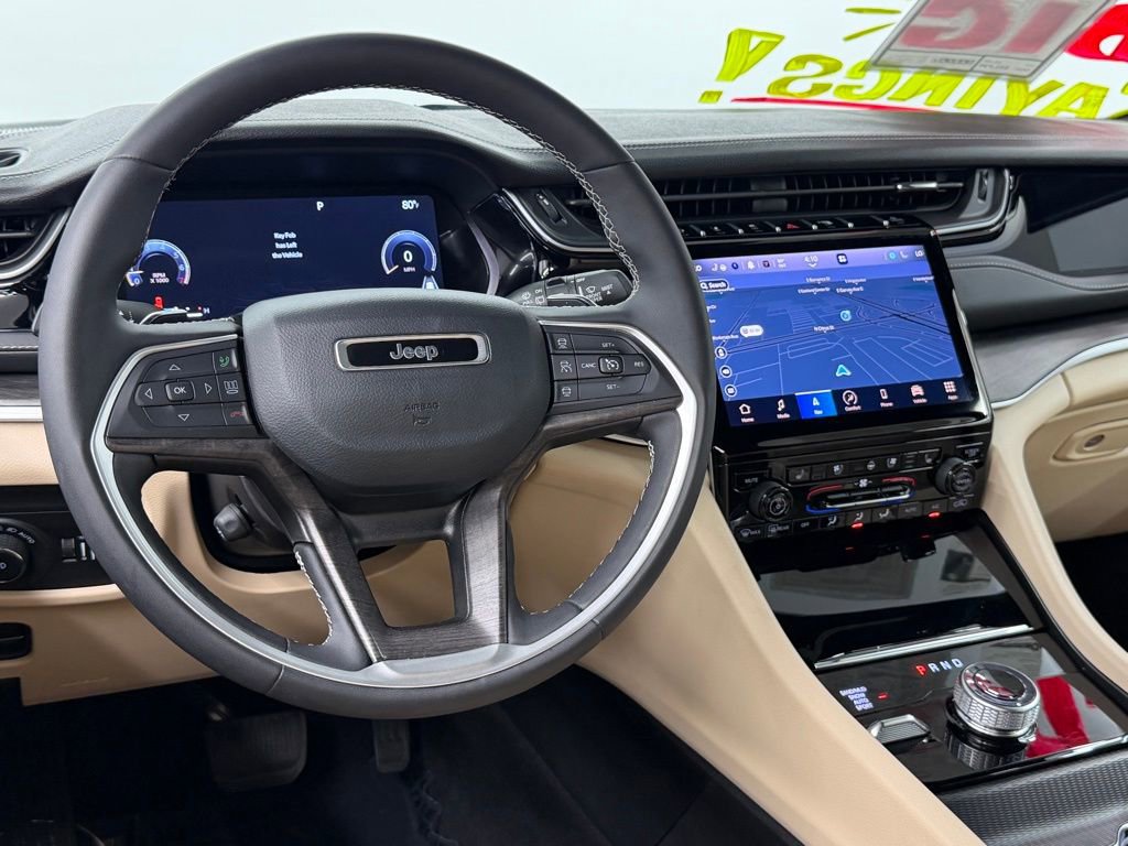 Used 2023 Jeep Grand Cherokee Limited w/ Luxury Tech Group II image 35