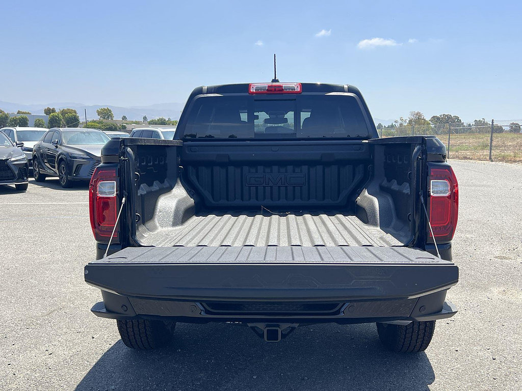 New 2026 GMC Canyon Elevation w/ LPO, Black Badging Package RWD image 26