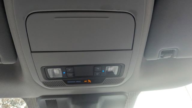 Used 2022 Ford F150 Lightning Pro image 37