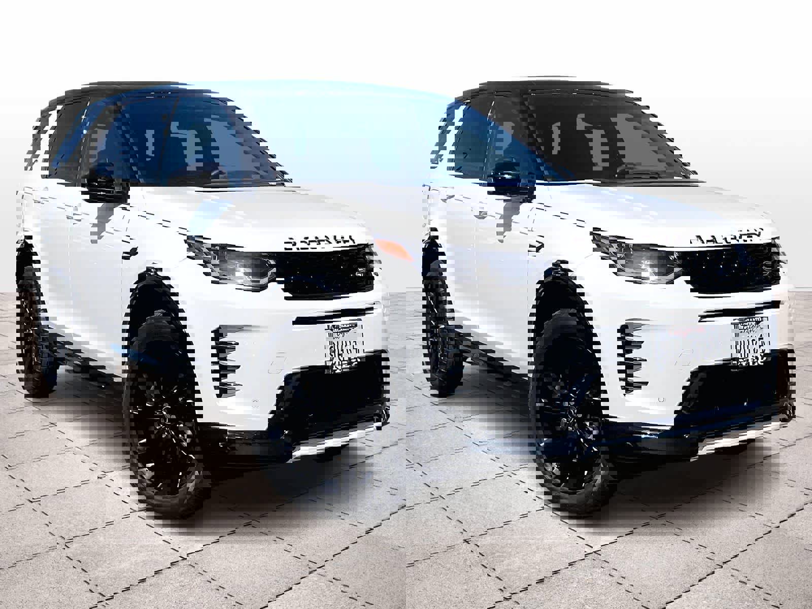 Used 2025 Land Rover Discovery Sport Dynamic SE image 2