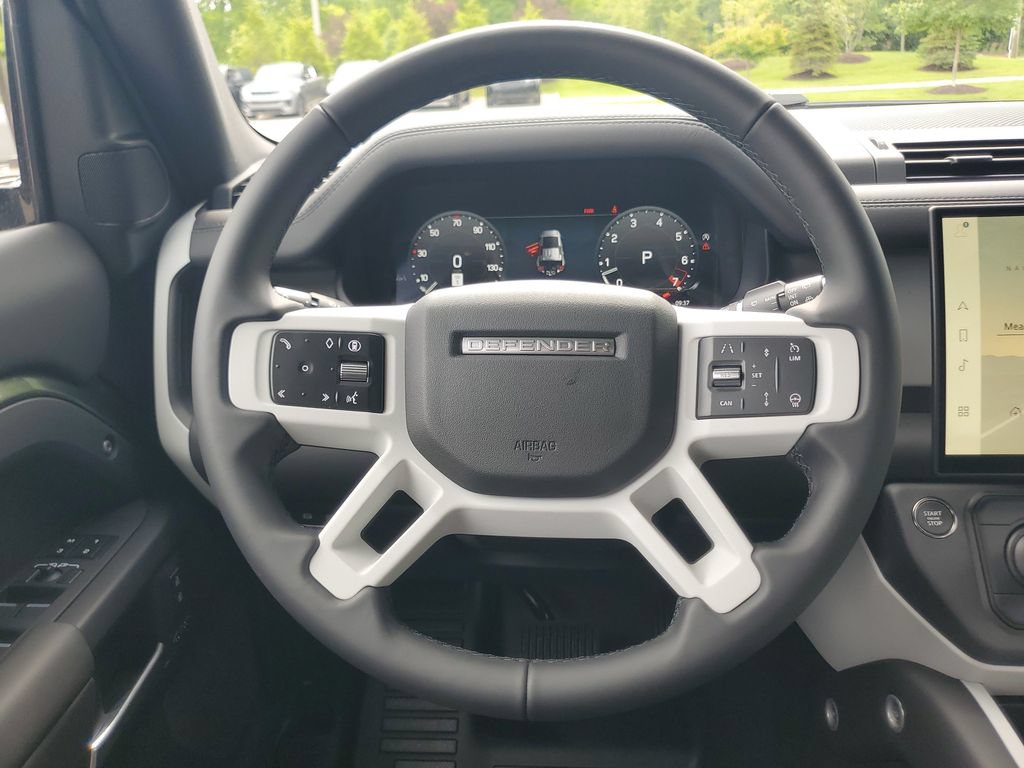 New 2026 Land Rover Defender 110 X-Dynamic SE AWD/4WD image 25